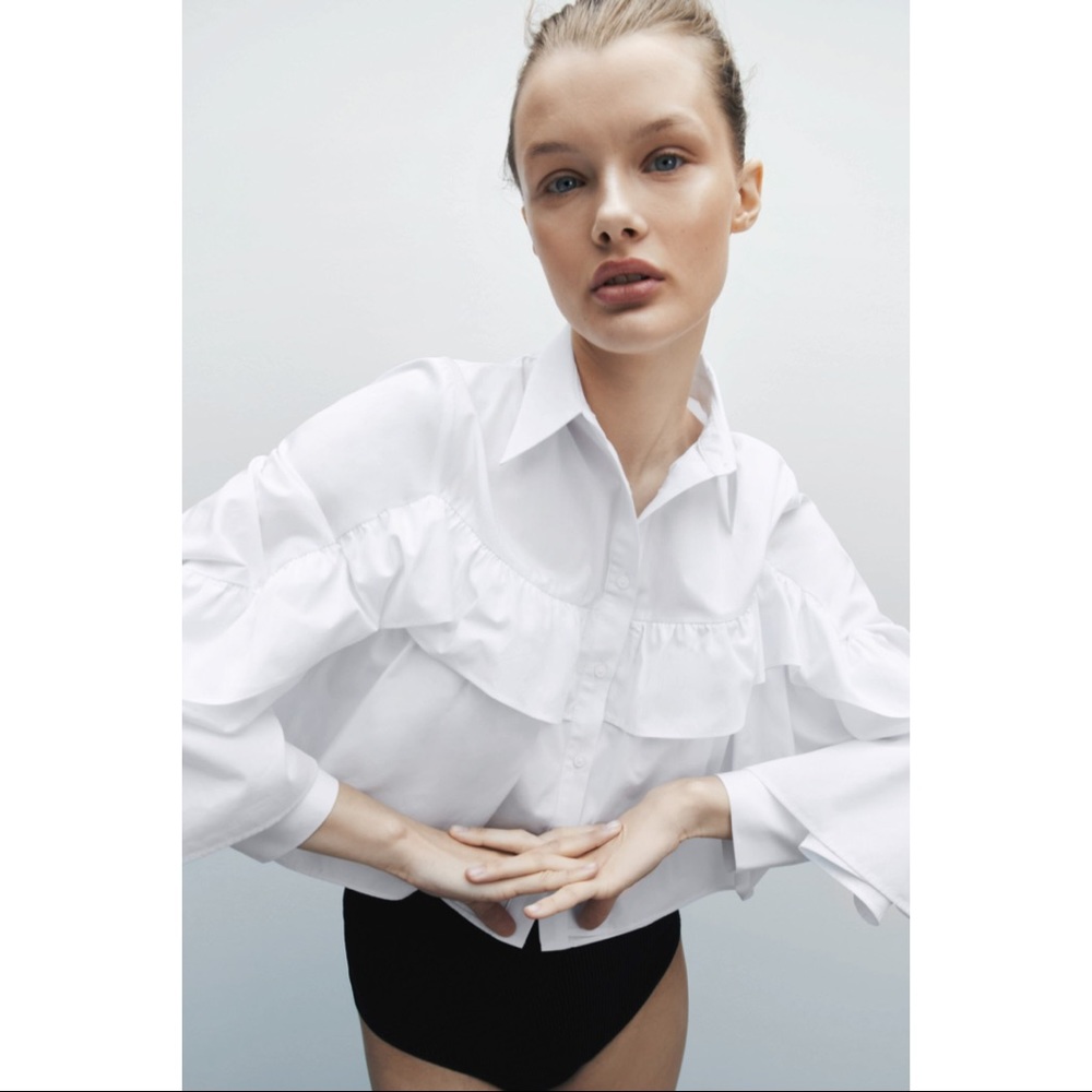 ZARA Frilly Exaggerated Ruffle Sleeve Poplin Button Down Cotton Pirate Blouse